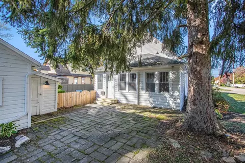 Exterior - 114 Sycamore, Three Oaks, MI 49128 photo 6 of 7
