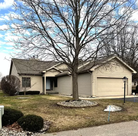 1821 Spring Mdw #29, Caledonia, MI 49316