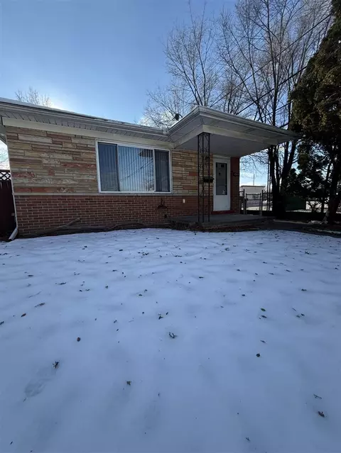 1215 Mill, Lincoln Park, MI 48146