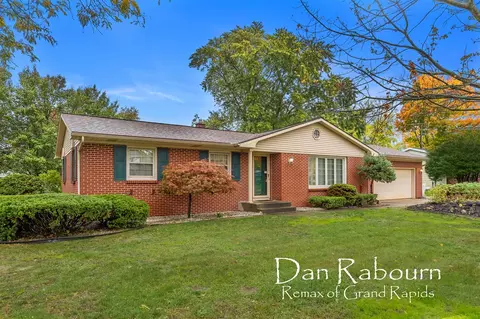 7666 Bluebird, Jenison, MI 49428