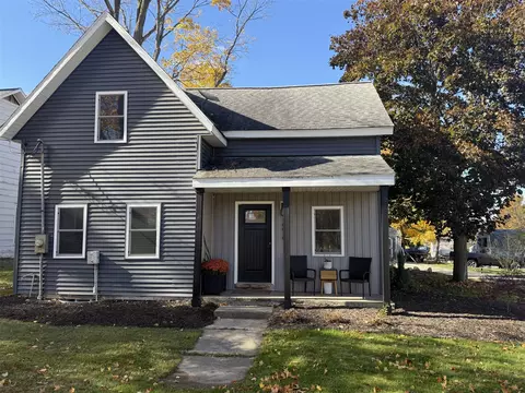 10050 S Norris, Delton, MI 49046