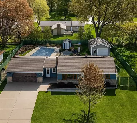 7452 Melody, Jenison, MI 49428