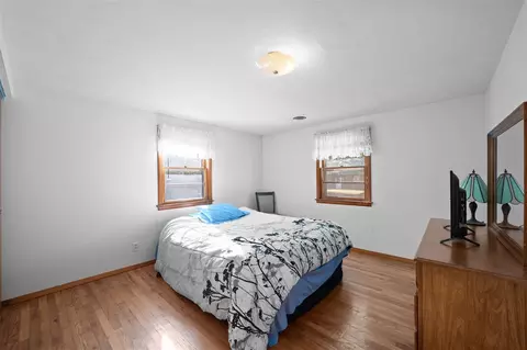 Bedroom - 210 Beeson, Niles, MI 49120 photo 2 of 3