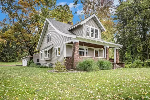 6461 Cascade, Grand Rapids, MI 49546