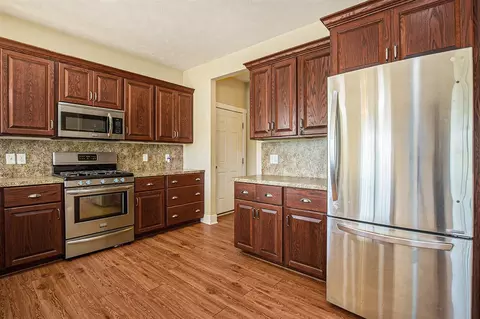 Kitchen - 3750 Mccabe, Ada, MI 49301 photo 3 of 3