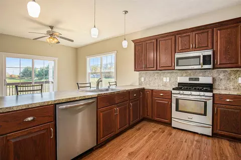 Kitchen - 3750 Mccabe, Ada, MI 49301 photo 2 of 3