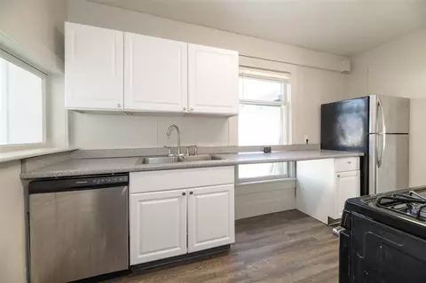 Kitchen - 138 E Read, Marcellus, MI 49067 photo 1 of 3