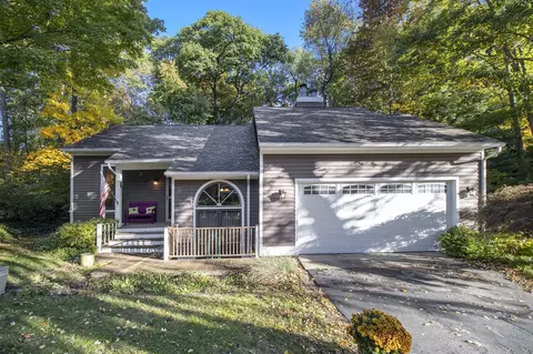 6330 Saybrook, Kalamazoo, MI 49009