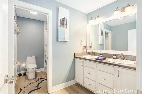 Bath - 408 Park, Douglas, MI 49406 photo 3 of 3