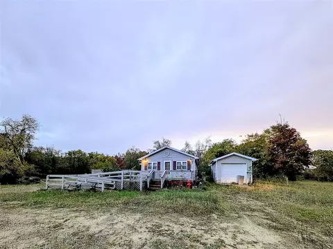 3000 Breckel, Adrian, MI 49221