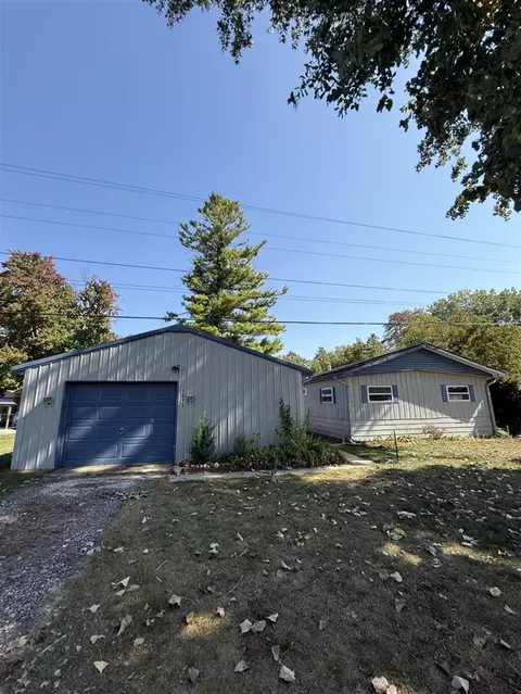 1815 Parker, Wayland, MI 49348