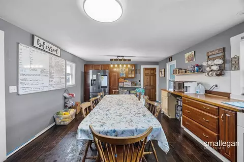Dining - 1235 N State, Ithaca, MI 48847 photo 1 of 1