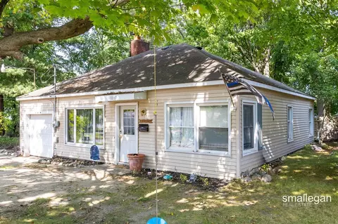 1010 W Orange, Greenville, MI 48838