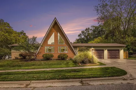 1759 Briarcliff, Grand Rapids, MI 49505