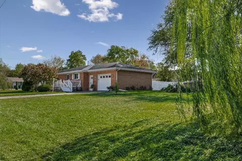 112 Butternut, Three Oaks, MI 49128