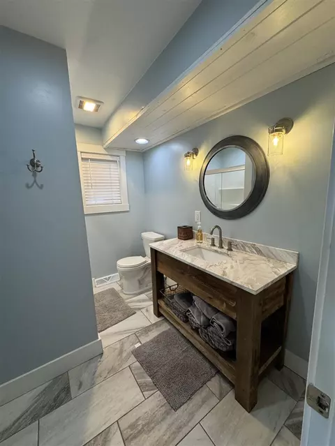Bath - 2019 N Fox, Mears, MI 49436 photo 1 of 1