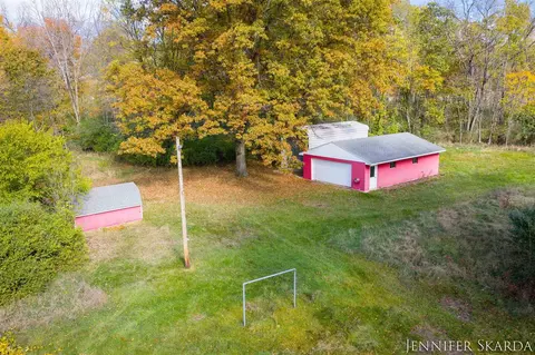 11940 Potters, Lowell, MI 49331
