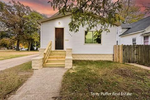 1704 7th, Muskegon, MI 49441