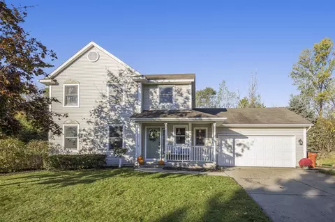 6905 Petersen Vly, Rockford, MI 49341