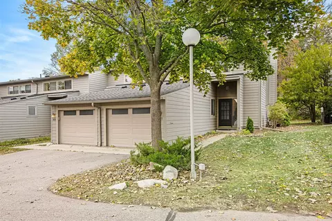 3131 Lakehaven, Ann Arbor, MI 48105