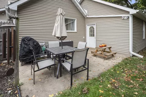 Exterior - 311 S Marshall, Marshall, MI 49068 photo 3 of 6