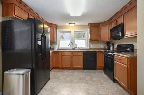 Kitchen - 311 S Marshall, Marshall, MI 49068 photo 2 of 2