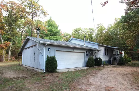 Exterior - 7005 E 56th, Newaygo, MI 49337 photo 2 of 6