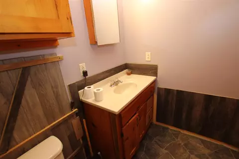 Bath - 7005 E 56th, Newaygo, MI 49337 photo 2 of 4