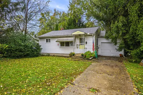 116 S Lincoln, Augusta, MI 49012