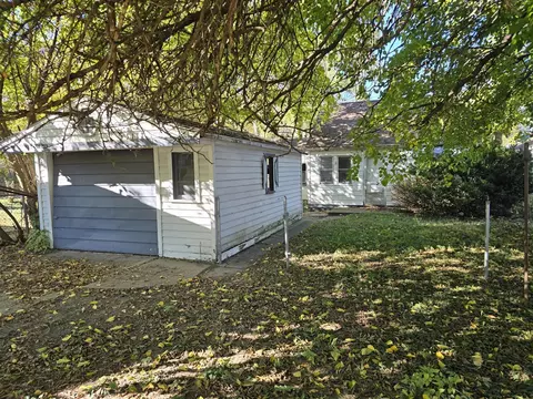 25111 Leach, Roseville, MI 48066
