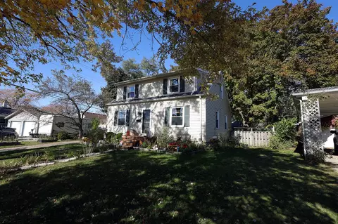 Exterior - 492 Everett, Milan, MI 48160 photo 4 of 10