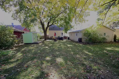 Exterior - 492 Everett, Milan, MI 48160 photo 8 of 10