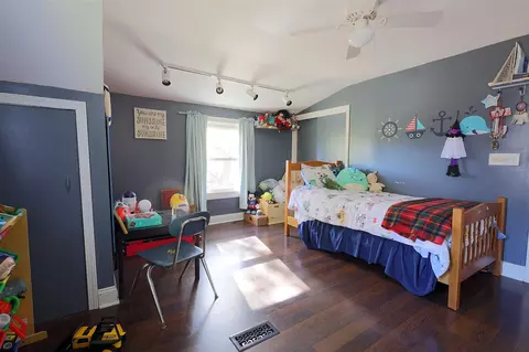 Bedroom - 492 Everett, Milan, MI 48160 photo 6 of 10