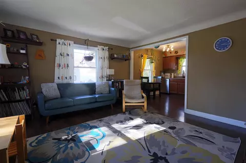 Living - 492 Everett, Milan, MI 48160 photo 1 of 3