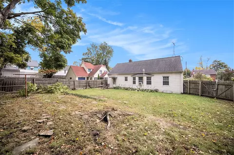 Exterior - 1214 Hamlin, Jackson, MI 49202 photo 3 of 3