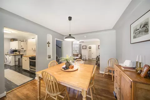 Dining - 1214 Hamlin, Jackson, MI 49202 photo 2 of 2