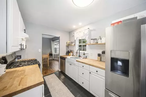 Kitchen - 1214 Hamlin, Jackson, MI 49202 photo 1 of 2