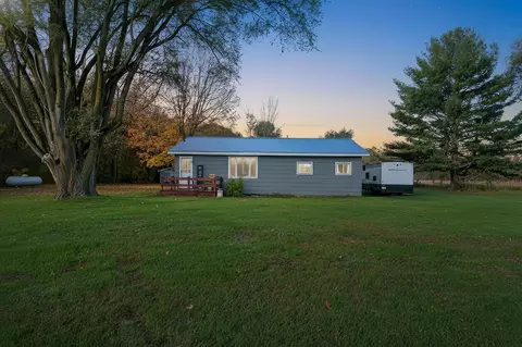 1158 S Miner, Crystal, MI 48818