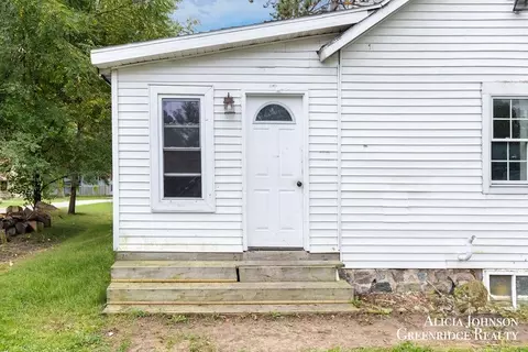 4775 Maple, Coral, MI 49322