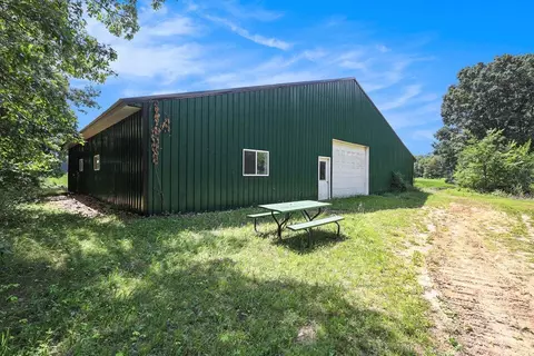 4268 E Riverside, Lyons, MI 48851