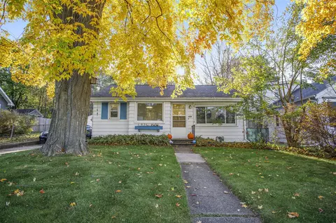438 Elmhurst, Parchment, MI 49004