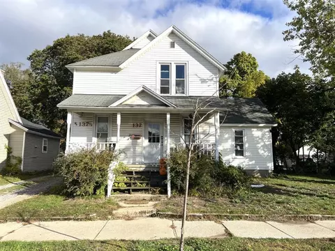 137 E 15th, Holland, MI 49423