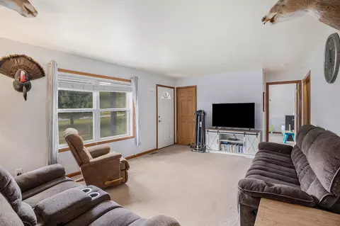 Living - 12100 Dylan, Parma, MI 49269 photo 1 of 1