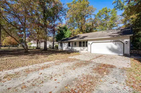 514 W Forest Park, Twin Lake, MI 49457