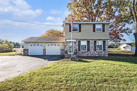 7545 Parmalee, Middleville, MI 49333