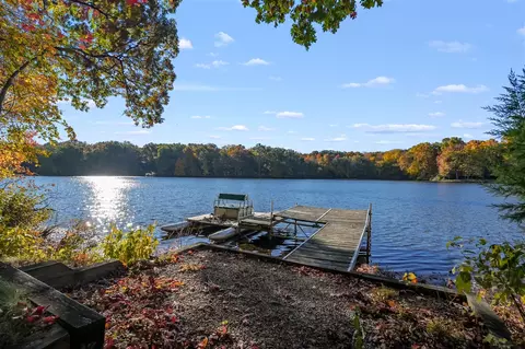 11613 Canterbury, Plainwell, MI 49080 photo 2