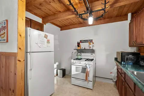 11613 Canterbury, Plainwell, MI 49080 photo 12