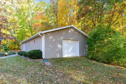 11613 Canterbury, Plainwell, MI 49080 photo 37