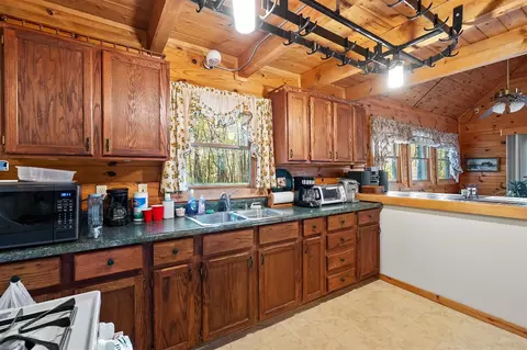 11613 Canterbury, Plainwell, MI 49080 photo 10