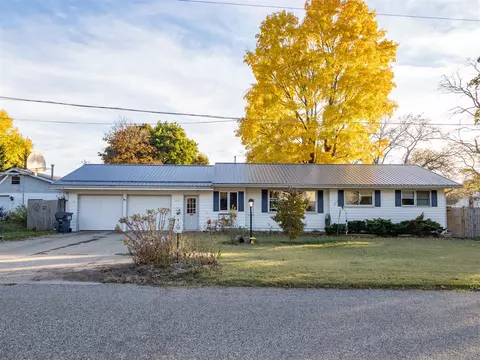 402 Durkee, Lawton, MI 49065